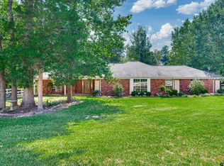 3269 An County Rd #153, Palestine, TX 75801