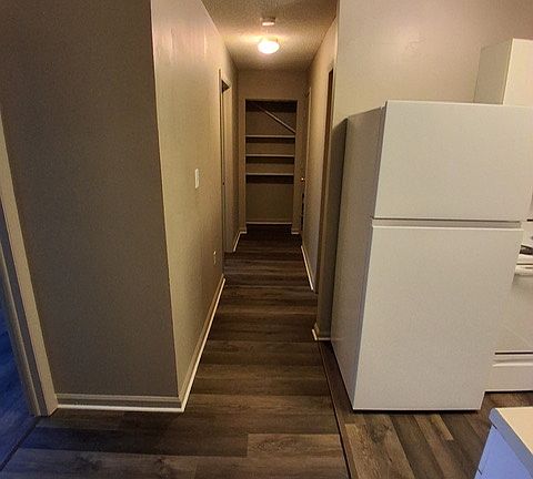 4th image of 713 S Oakwood Ave APT 306