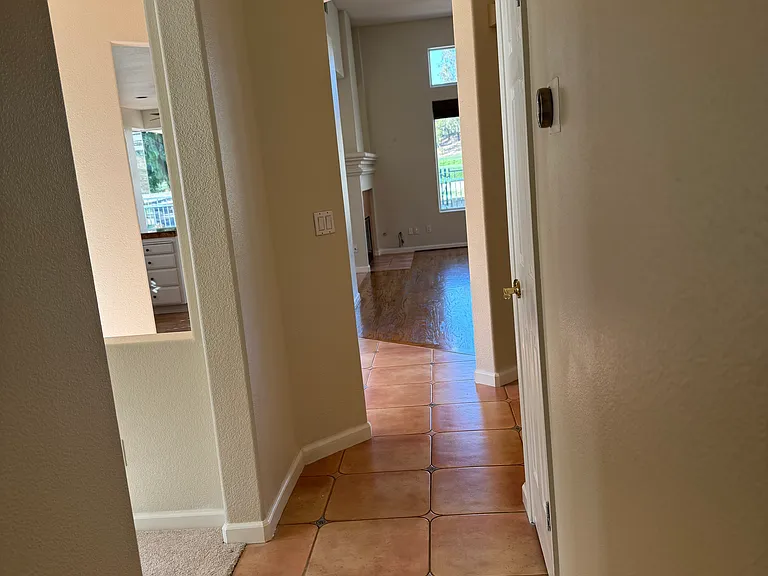 5835 Killarney Cir — Photo 15