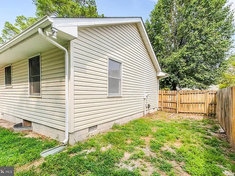 107 Walden Dr — Photo 31