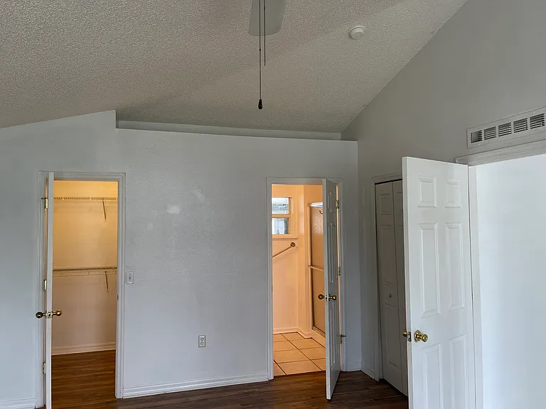 4 Burbank Dr — Photo 19