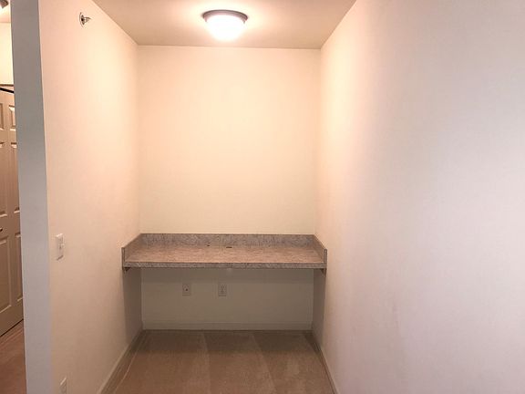 3rd image of 619 Worthington Dr
