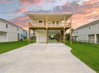22805 Miramar Dr, Galveston, TX 77554