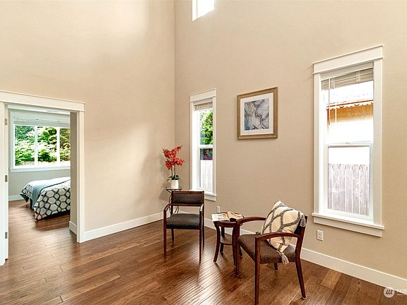 5th image of 17832 1st Avenue NE