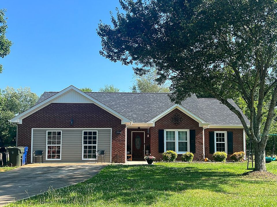 1st image of 204 Brook Wind Dr