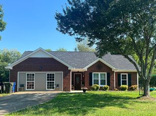204 Brook Wind Dr, Hazel Green, AL 35750