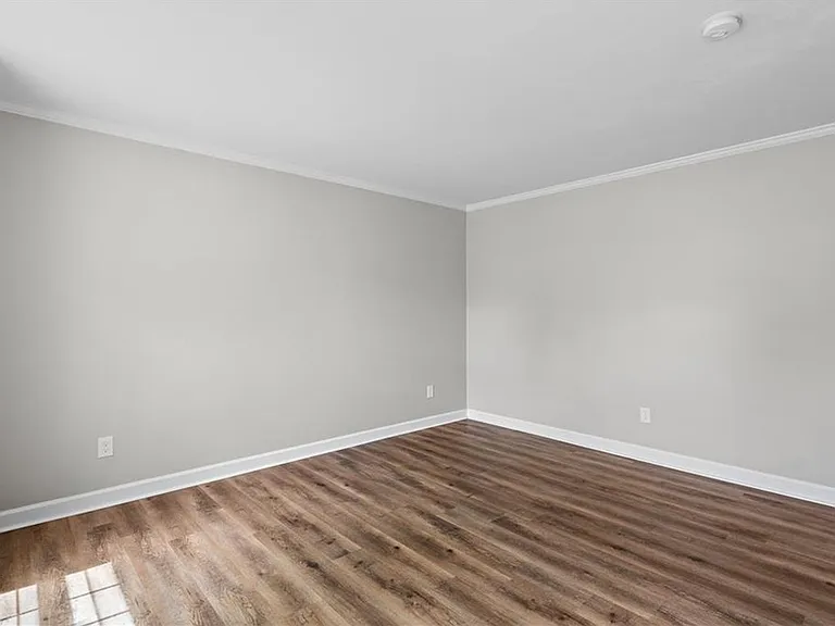 5120 Eagle Run Rd — Photo 6