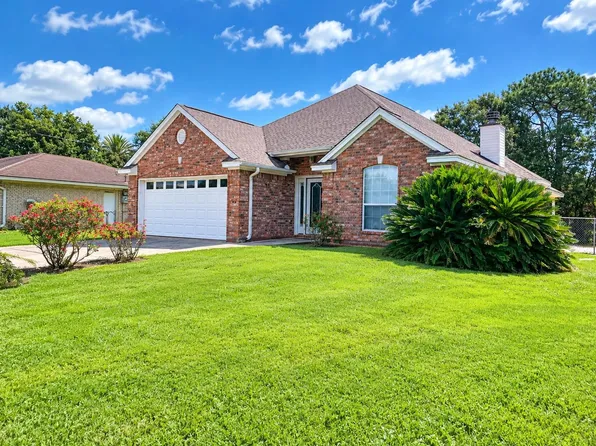 3865 Fish Hook Ln, Bridge City, TX 77611