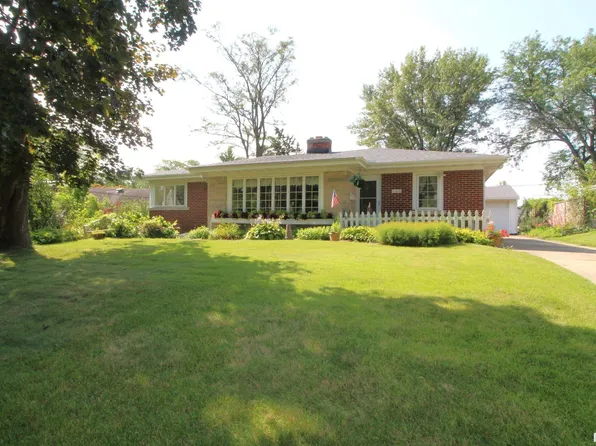 124 W Lyndale Rd, Peoria, IL 61614