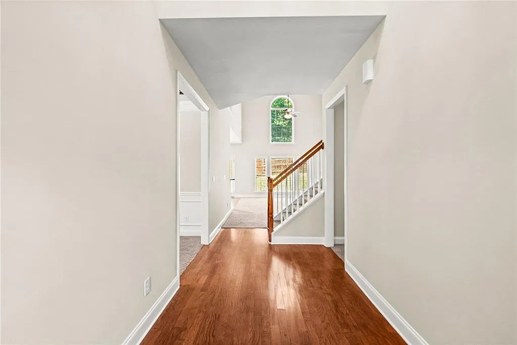 4 bed, 3.0 bath, 3068 sqft, $2,850 — Photo 4