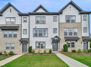 15016 Bayou Dr, Charlotte, NC 28277