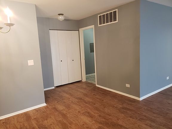 4th image of 1107 Woodbury Ln APT A1