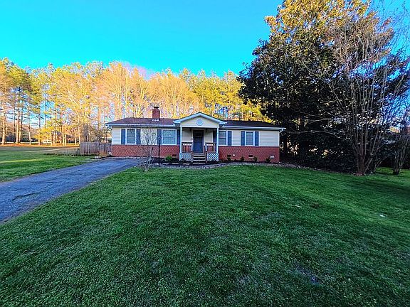 2nd image of 208 Cone Dr