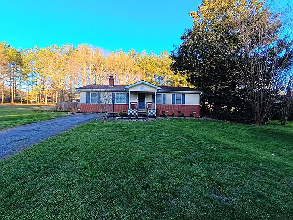 208 Cone Dr — exterior photo