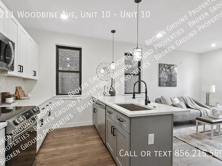6211 Woodbine Ave #10 — Photo 7