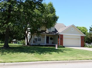 1212 N High Dr, Wellington, KS 67152