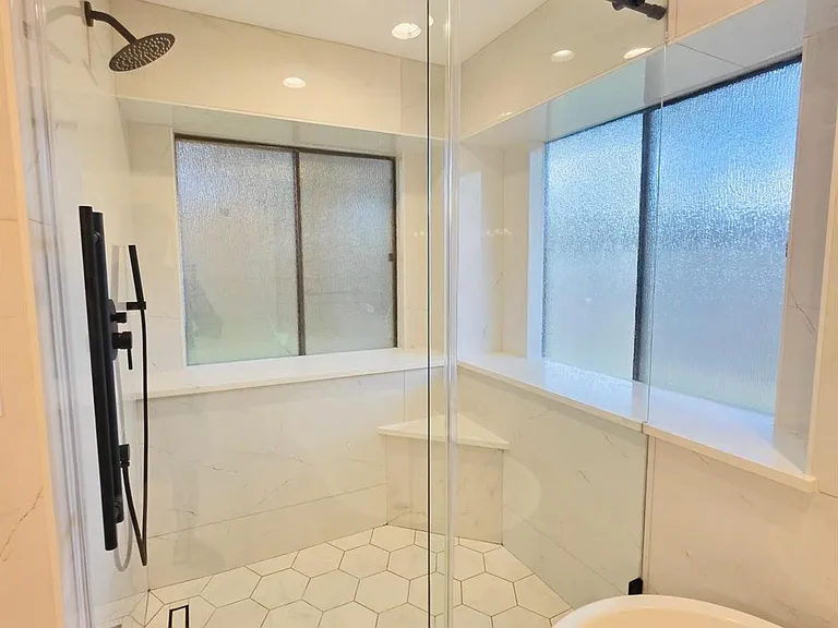 13438 Nevermore Dr — Photo 20