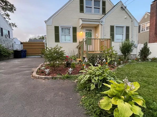 65 Linwood Street, West Haven, CT 06516