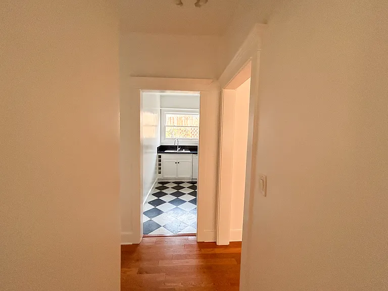 1640 N Normandie Ave #1 — Photo 13