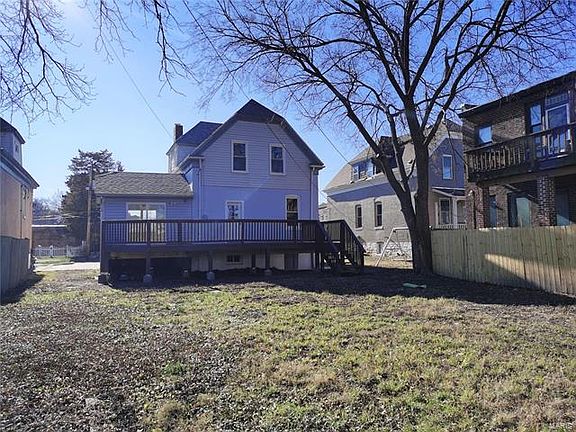 3rd image of 7373 Elm Ave