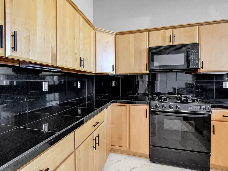 115 N Tejon St #B — Photo 4