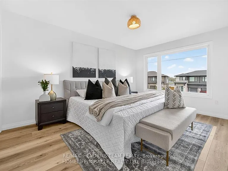 7353 Marvel Dr — Photo 15