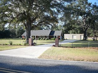 4598 Oak View Rd, Waycross, GA 31503