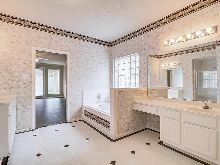 17323 Jackson Pines Dr — Photo 20