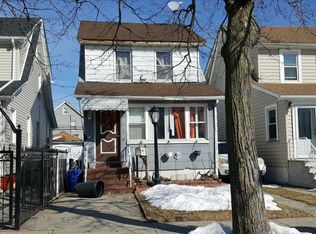9213 215th St, Queens Village, NY 11428