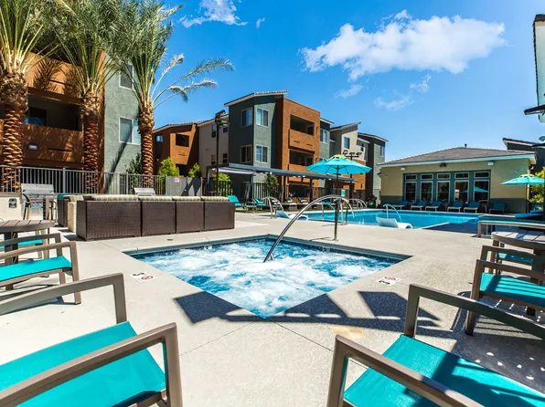 SOLANA APARTMENT HOMES