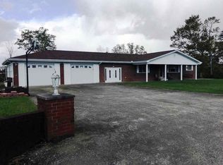 21800 Ashton Upland Rd, Milton, WV 25541