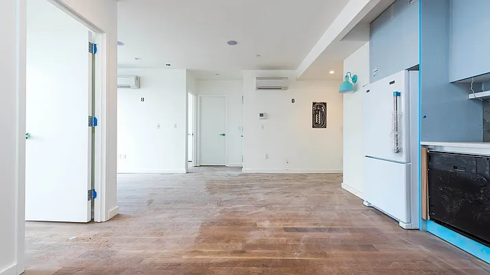 Rented by Nooklyn NYC LLC | media 54