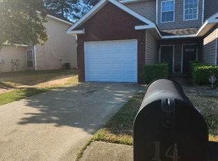 14 Pine Meadow Cir, Elmore, AL 36025