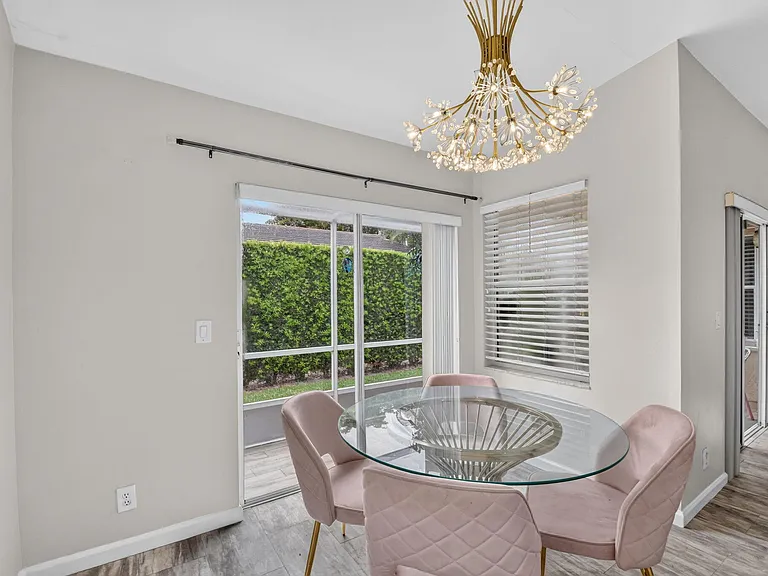 208 Caribe Ct — Photo 13