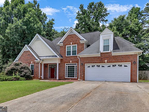 4th image of 275 Rose Ivy Ct