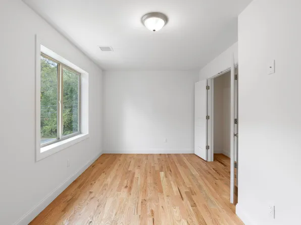 1372 Forest Hill Road image 15 of 28