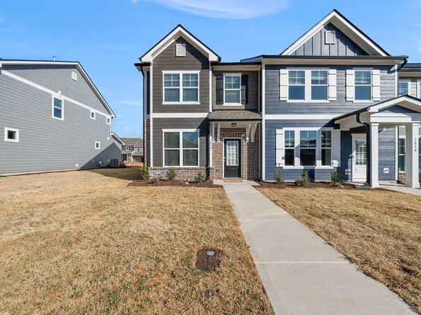 1016 Alma Railway Dr, Wake Forest, NC