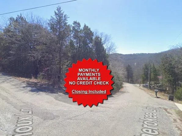 5 Sioux Ln, Eureka Springs, AR 72631