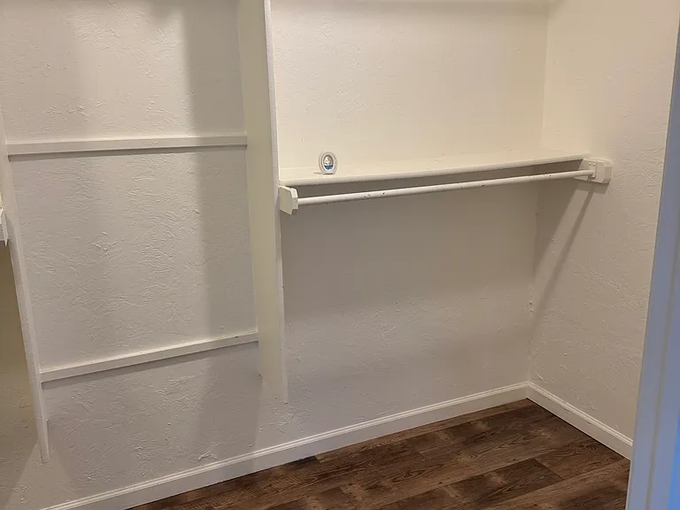 1020 S Morgan Rd — Photo 12