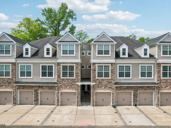 605 Lopez Ln, Morris Plains Boro, NJ 07950