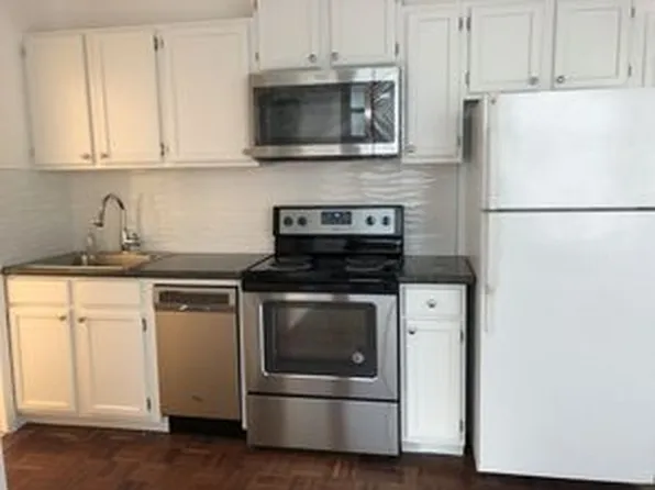 615 Sixth Avenue image 3 of 7