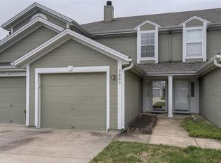 5605 NW Sunrise Meadow Cir, Lees Summit, MO 64064