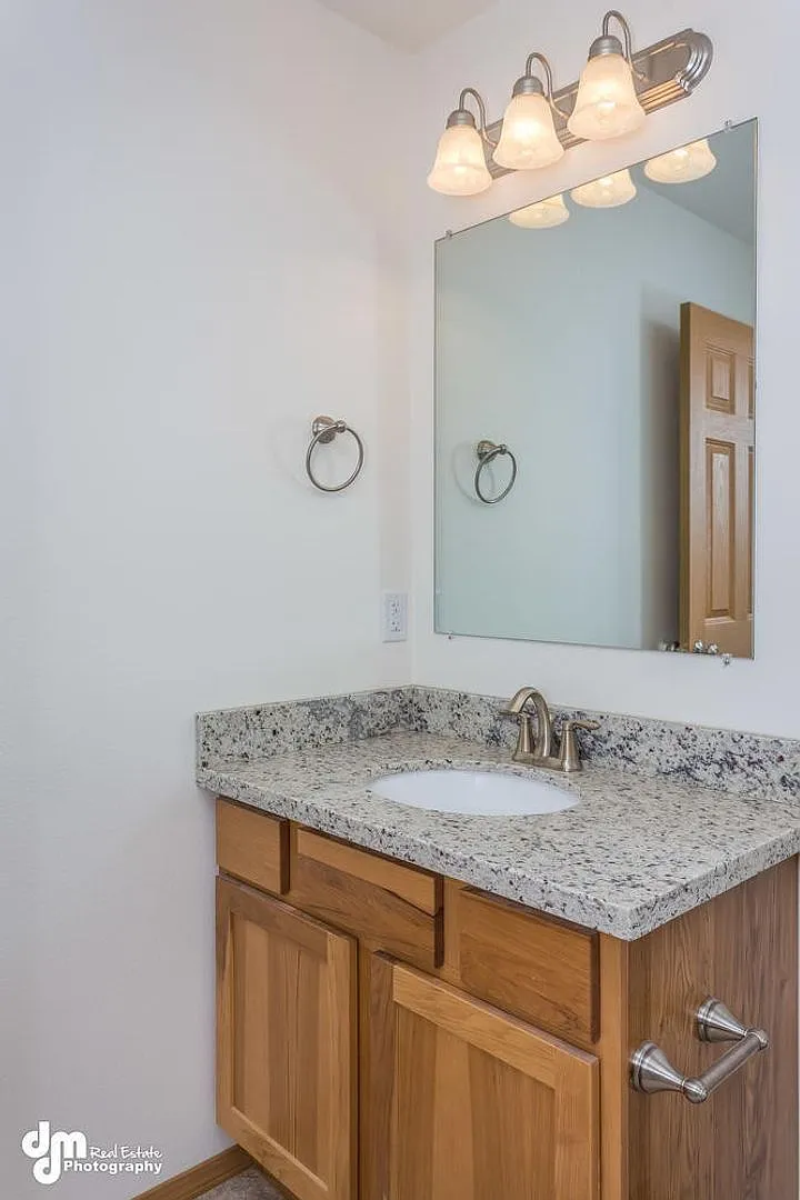 2454 W Ben Hogan Ave — Photo 2