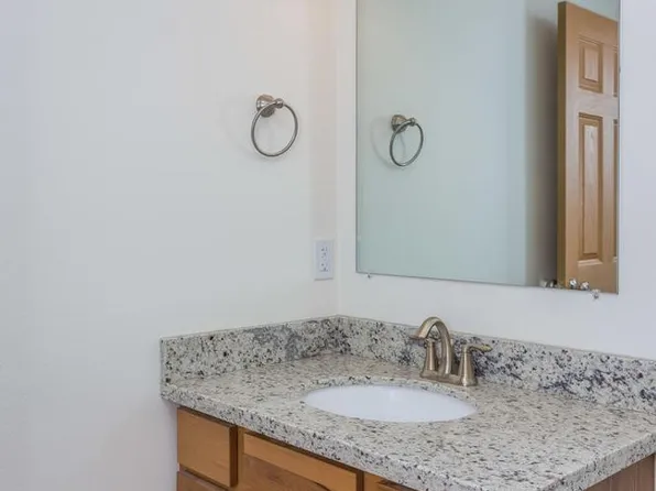 2454 W Ben Hogan Ave, 2454 W Ben Hogan Ave APT 3, Wasilla, AK 99623