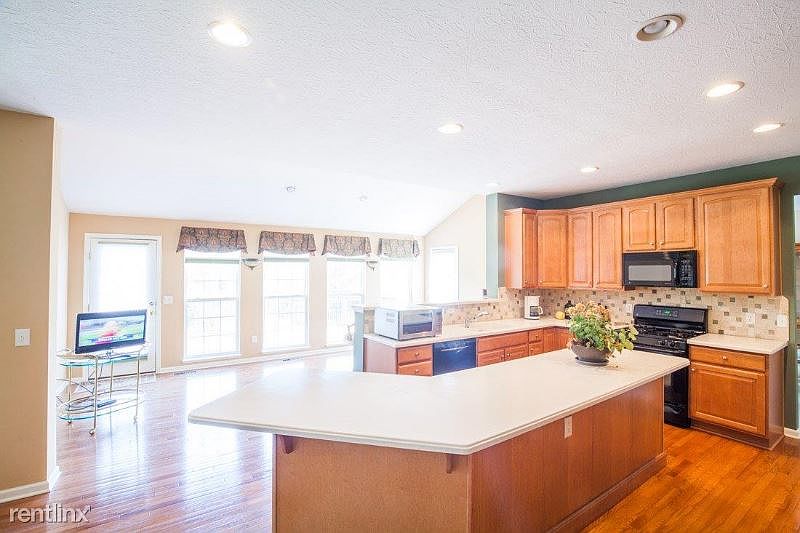 1st image of 6214 Sand Hills Dr