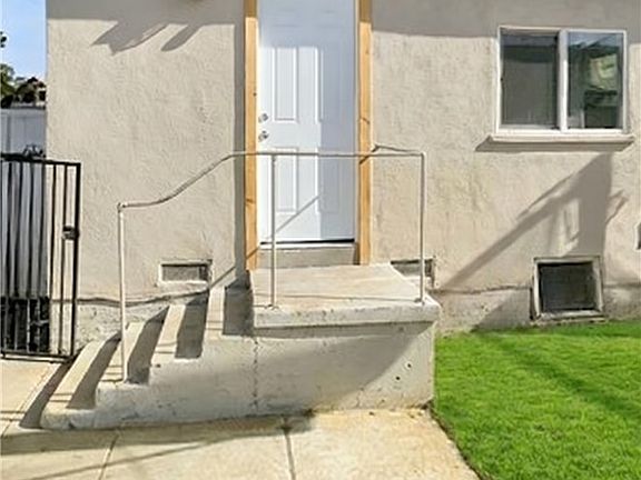 5th image of 2944 6th St