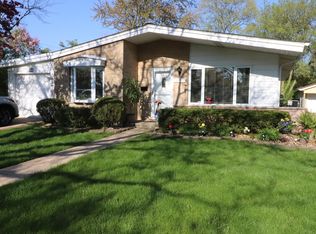 8149 N Clifton Ave, Niles, IL 60714
