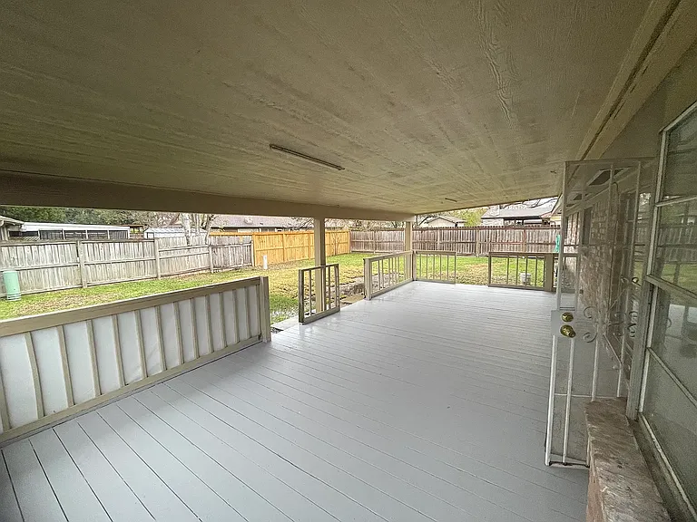 11526 Hornbrook Dr — Photo 22