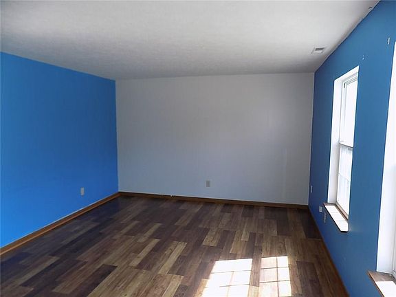 4th image of 6422 Bower Dr