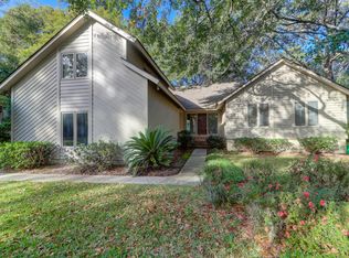 1127 Plantation Ln, Mount Pleasant, SC 29464